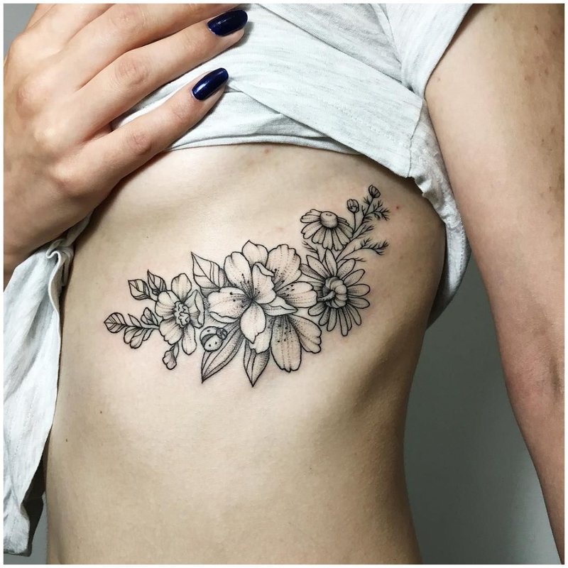 Tatouage latéral