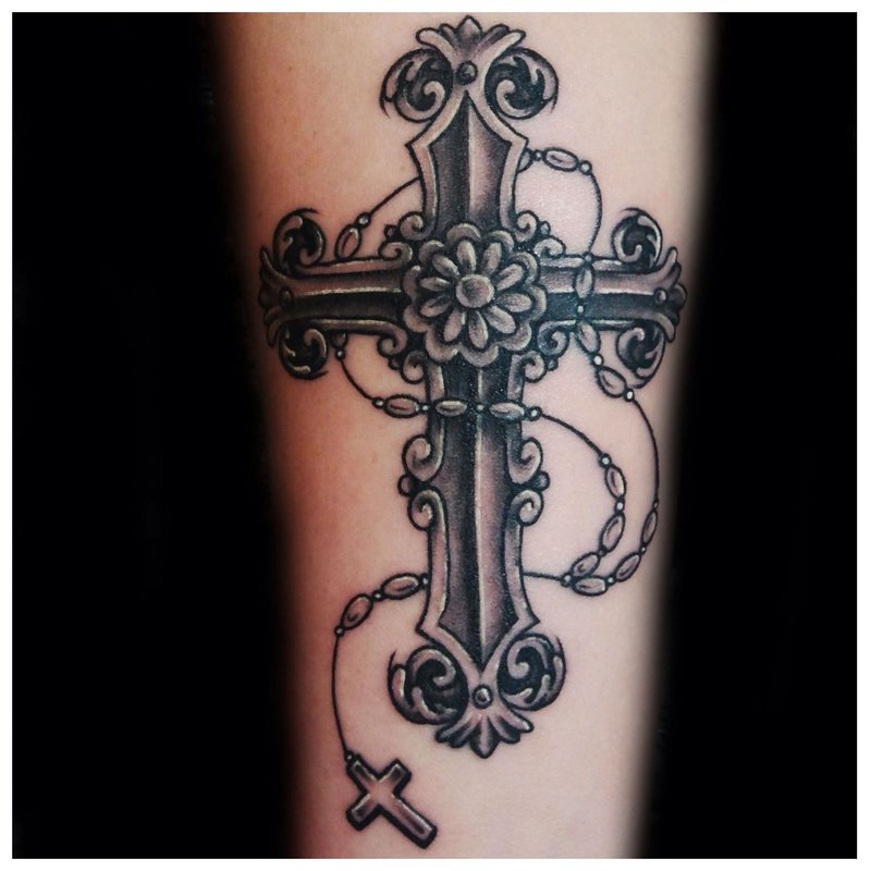 Tattoo sa cross