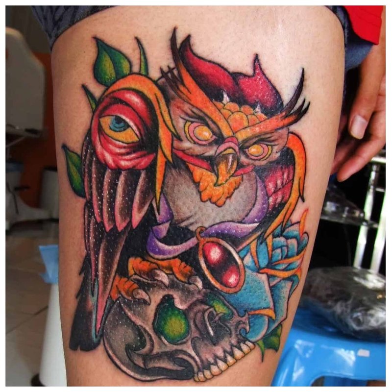 Tatouage hibou du nouvel an