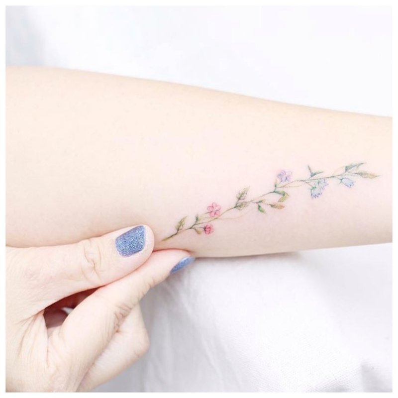 Tatouage de fleurs