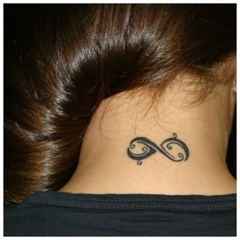 Tattoo ng Infinity Sign