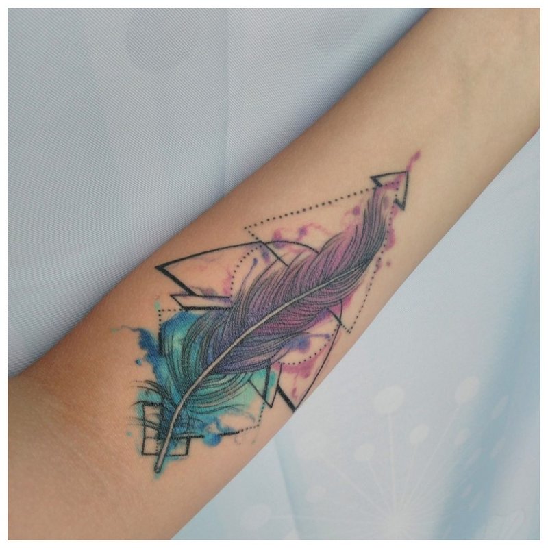 Panulat ng watercolor tattoo