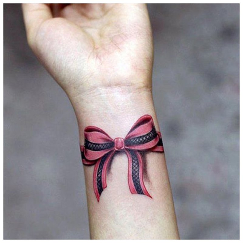 Bow tattoo