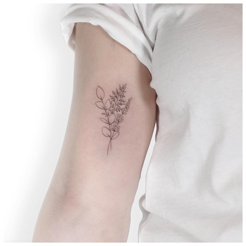 Tatouage minimaliste de contour